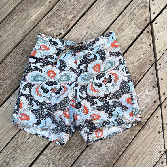 Patagonia Men's Floral Boardshorts Swim Trunks Size 32 - Picture 1 of 8